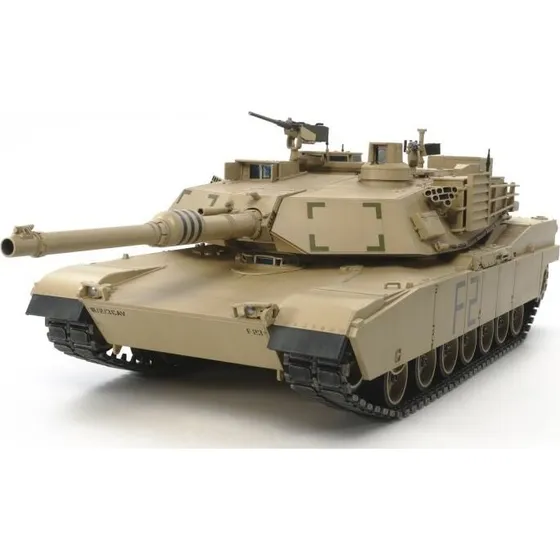 Tamiya 1:16 RC M1A2 Abrams Full Option