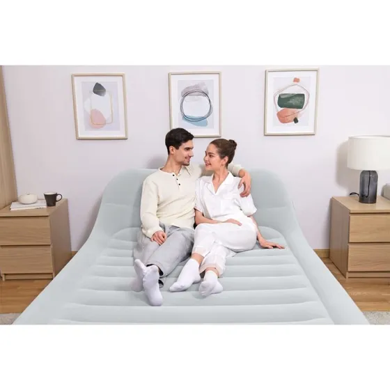 Bestway Luftmadras 226x152x84 cm med indbygget pumpe