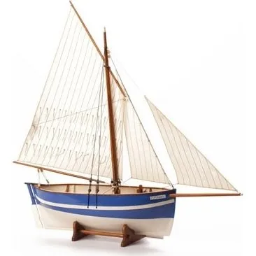Billing Boats Esperance 1:30 Træskrog, Hvid