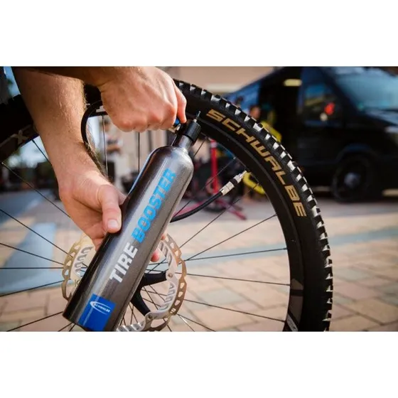 Schwalbe Tire Booster 1150 ml – Tubeless kompressorflaske, sort