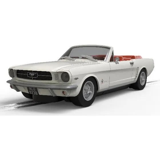 Scalextric James Bond Ford Mustang Goldfinger 1:32