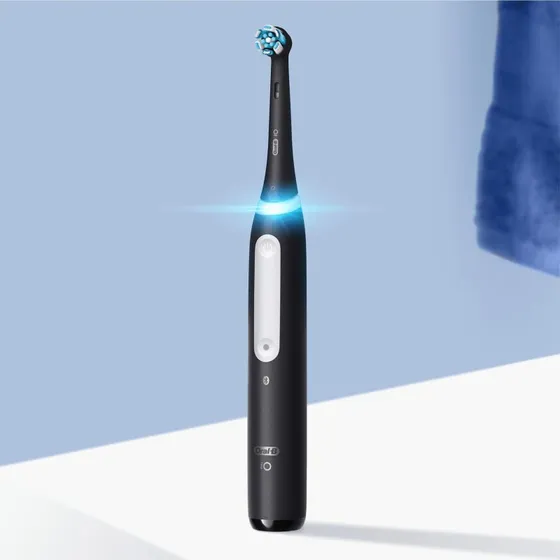 Oral-B iO 4 Elektrisk Tandbørste, Mat Sort