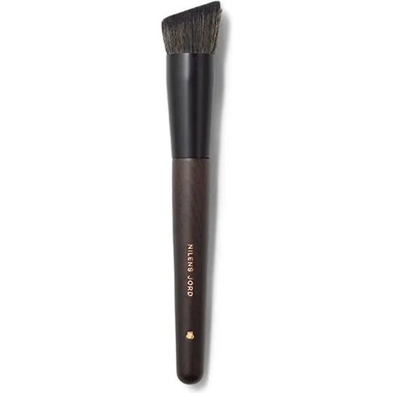 Nilens Jord Pure Collection Angled Foundation Brush 185