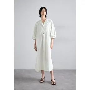 By Malene Birger FAYAMO maxi kjole – hvid (økologisk bomuld)