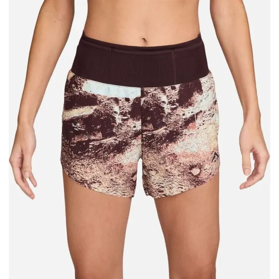 Nike Trail Dri‑FIT 4in løbeshorts Burgundy Crush/Black