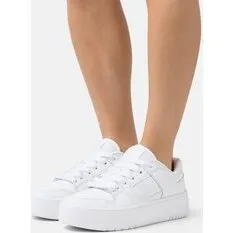 DC Shoes Manteca 4 Platform Sneakers – White