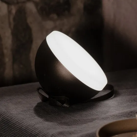 New Works Sphere Portable IP67 - Mørk Bronze - Rund Aluminiumslampe