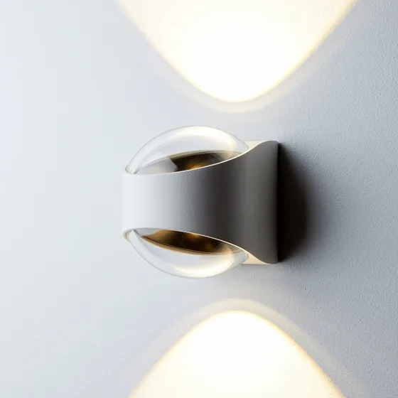 Loom Design Saga Væglampe IP65 Hvid