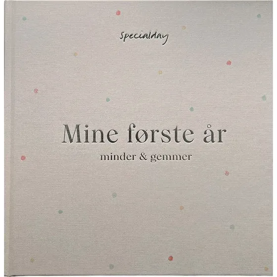 Barnets bog - Mine Første År - Minder og Gemmer