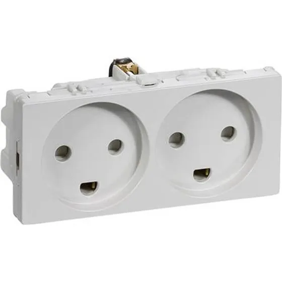 LK FUGA® Stikkontakt m/jord 2,0 modul lysegrå
