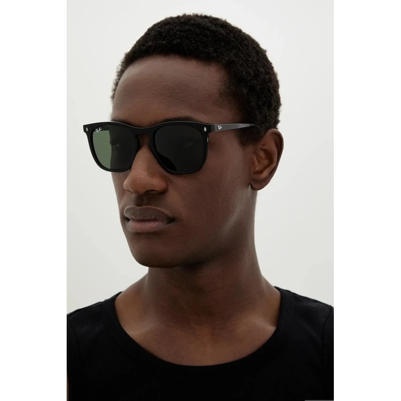Ray-Ban RB2210 6615B1 Transparent Green – Mørkegrå glas