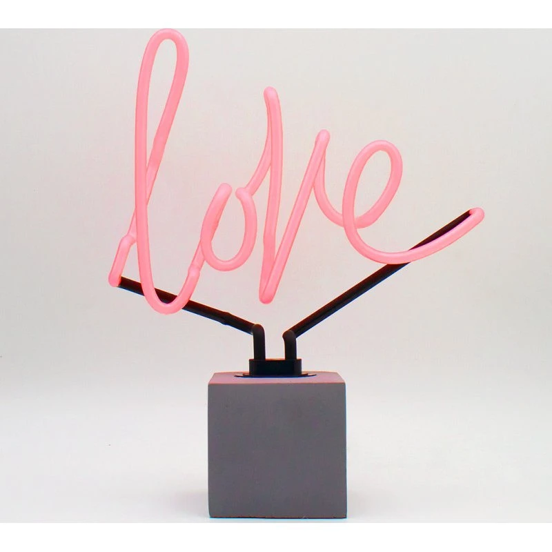 Locomocean Love neonskilt med betonbase