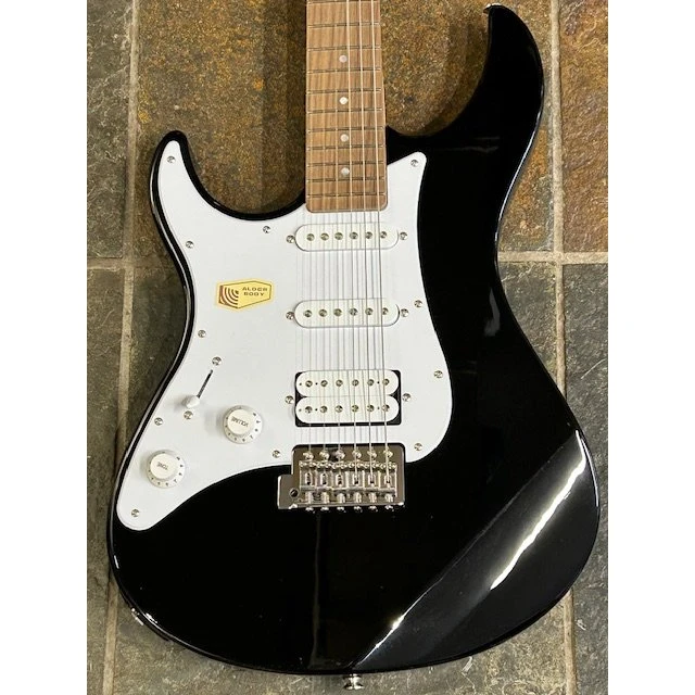 Yamaha Pacifica 112J-BL sort