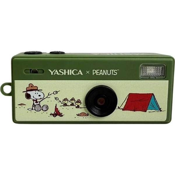 Yashica Funtastic Keychain Camera - Snoopy's Summit