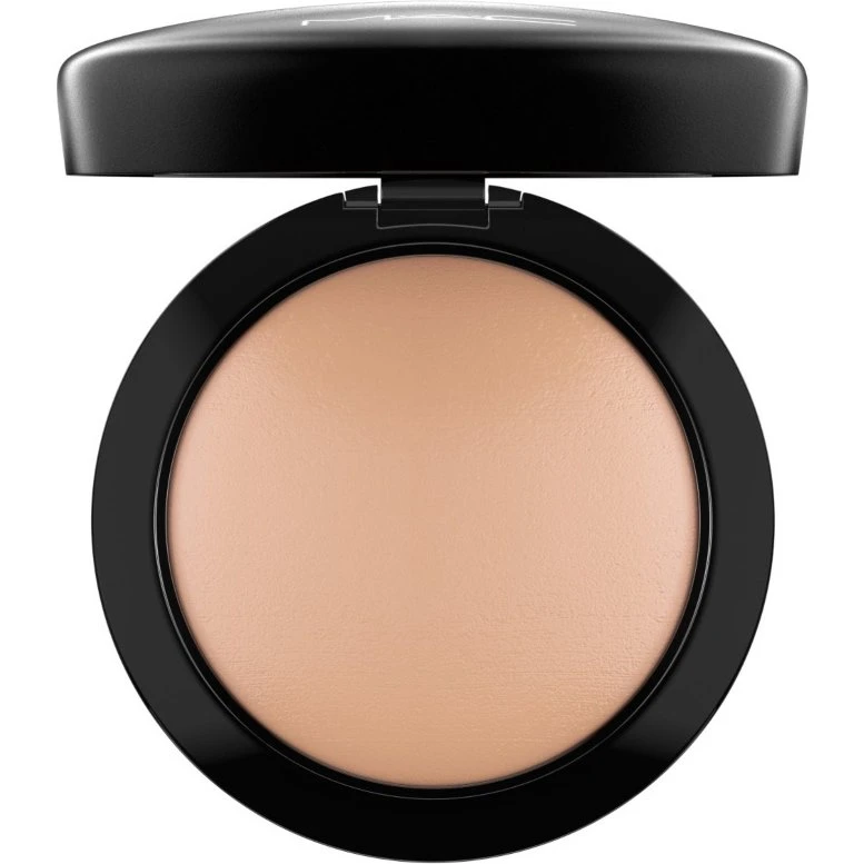MAC Mineralize Skinfinish Natural Powder 10 g - Medium Dark