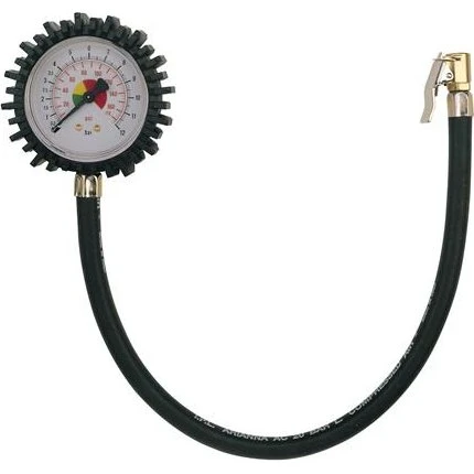 Fortryks tester med analog viser og slange