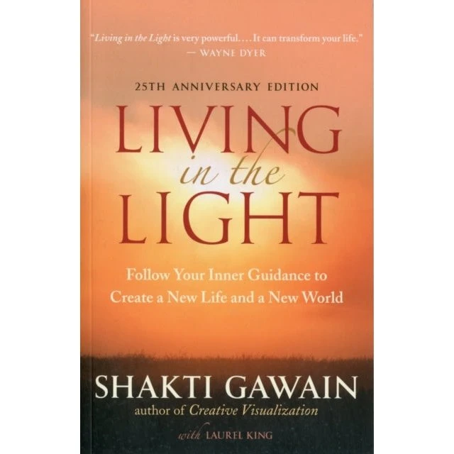 Shakti Gawain - Living in the Light (Bog)