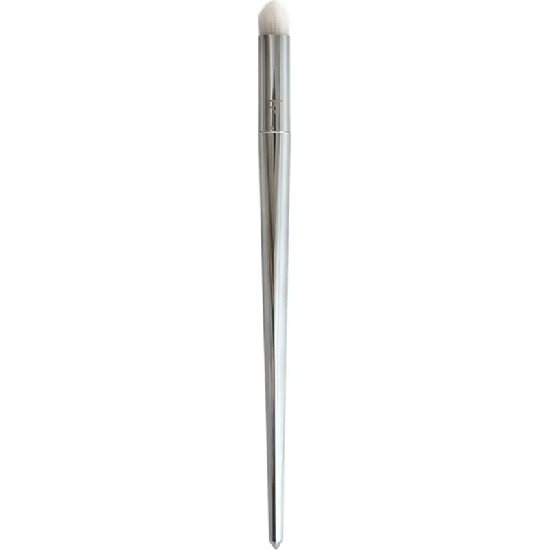Real Techniques Bold Metals 201 Pointed Crease Brush