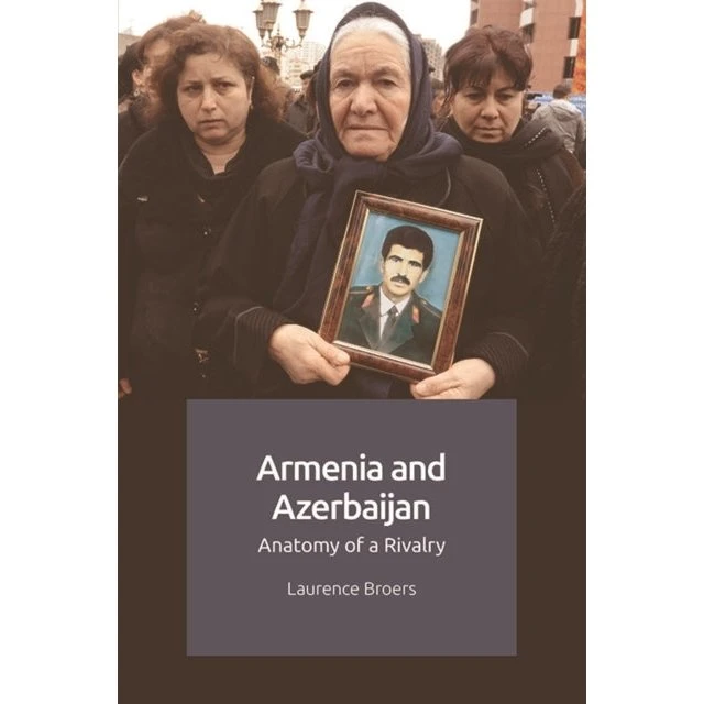 Armenia and Azerbaijan af Laurence Broers