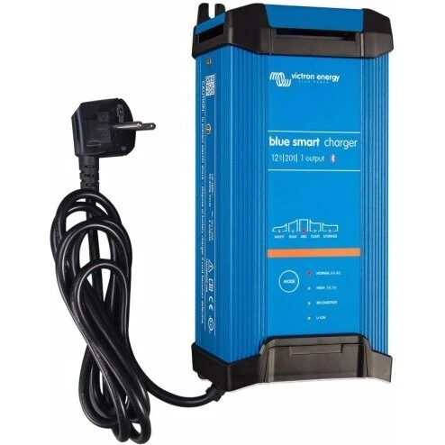 Victron Blue Smart IP22 12V 20A batterioplader