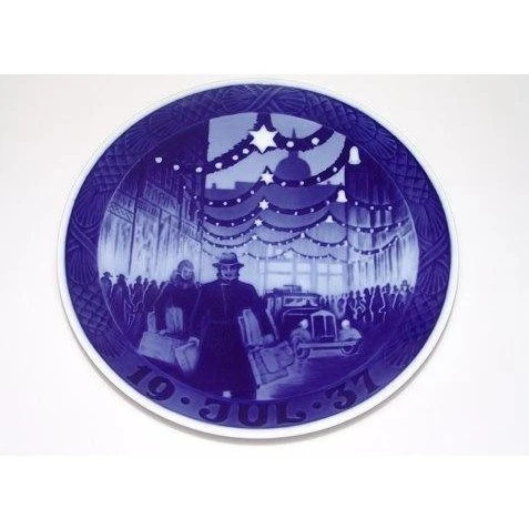 Royal Copenhagen Juleplatte 1937 'Jul på Strøget' 18 cm