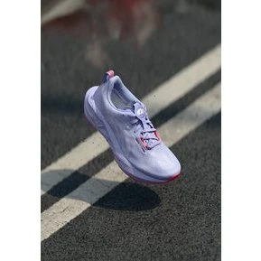 ASICS Novablast 5 Tokyo Dame løbesko Vapor/Edo Purple