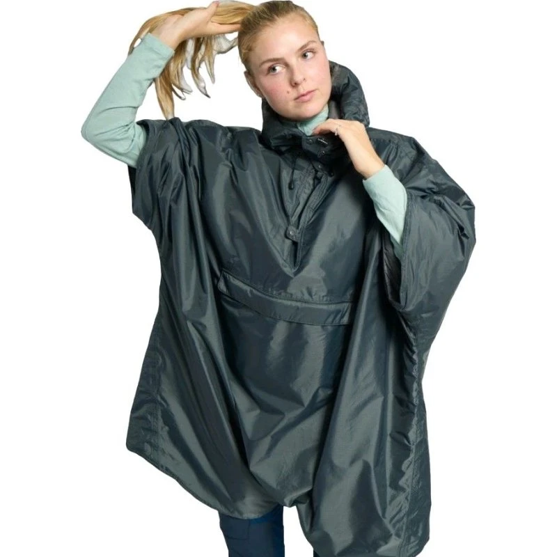 Helsport Pro Fjell Poncho Insulated - Dark Shadow/Ruby Red - M/L
