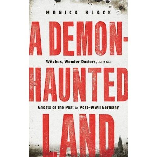 Monica Black: A Demon-Haunted Land - Bog