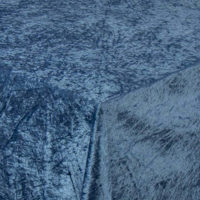 Lyseblå velourdug 150x300 cm – Nervøs velour (Borg Living)