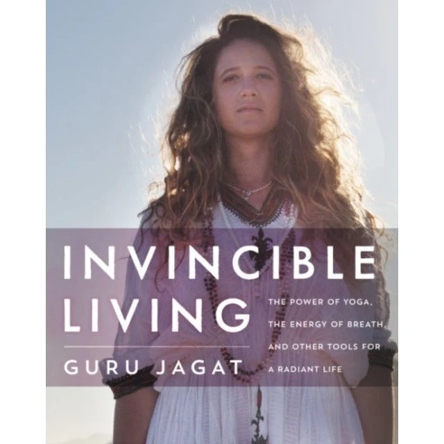 Invincible Living - Guru Jagat - Bog