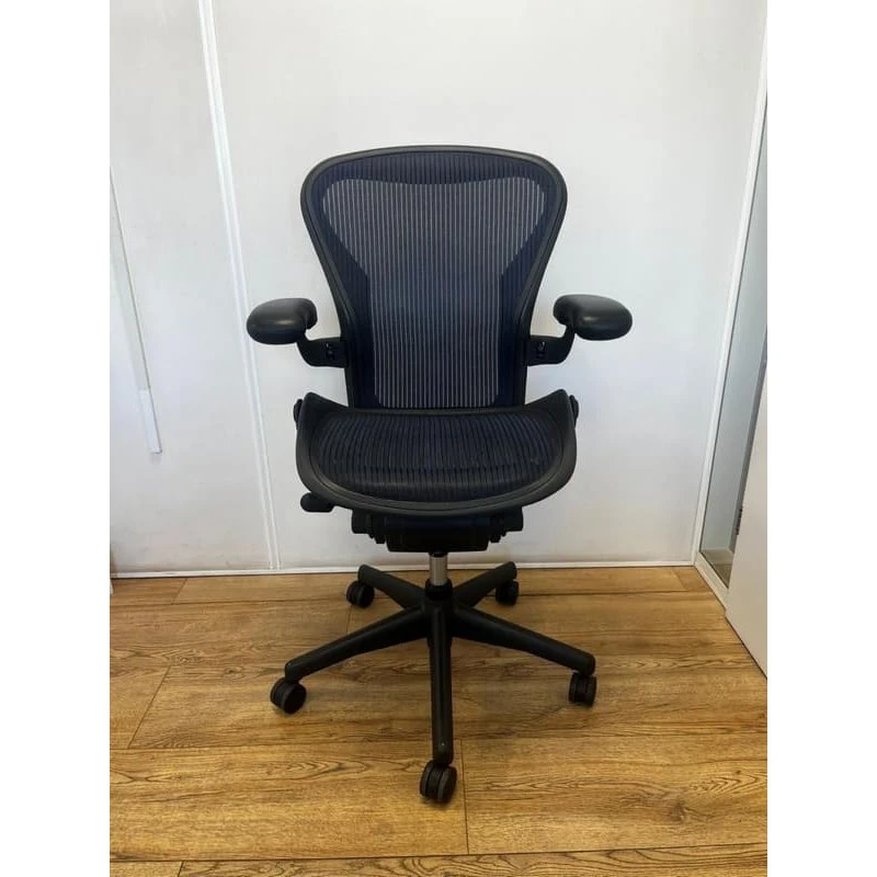 Herman Miller Aeron Model B - Blå - Ergonomisk kontorstol