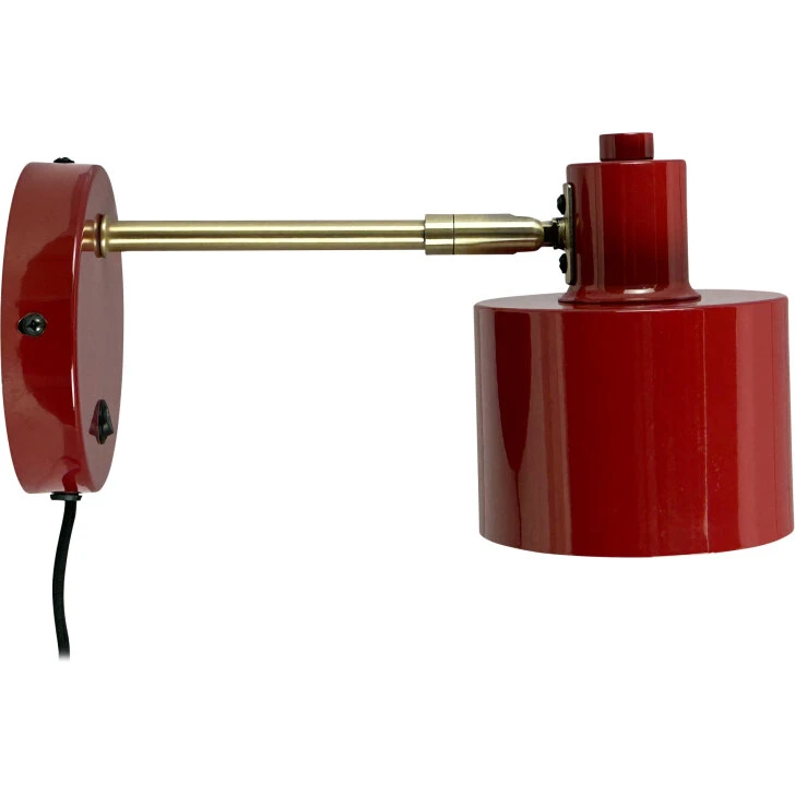 Dyberg Larsen Ocean væglampe, mørkerød/messing