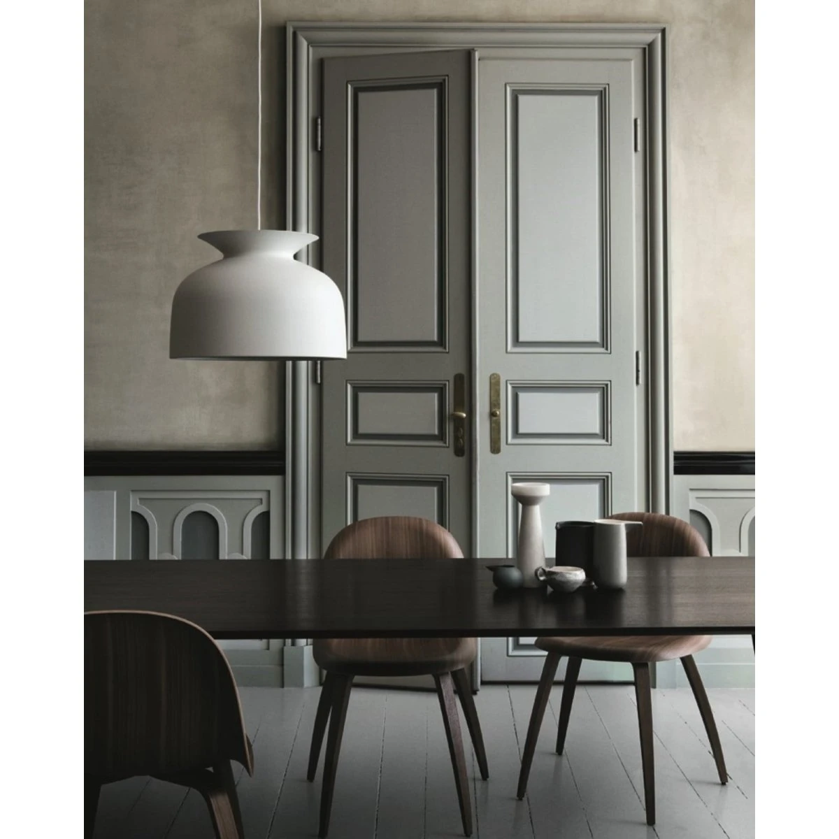 GUBI Ronde Pendel Ø40 Mat Hvid - Aluminium