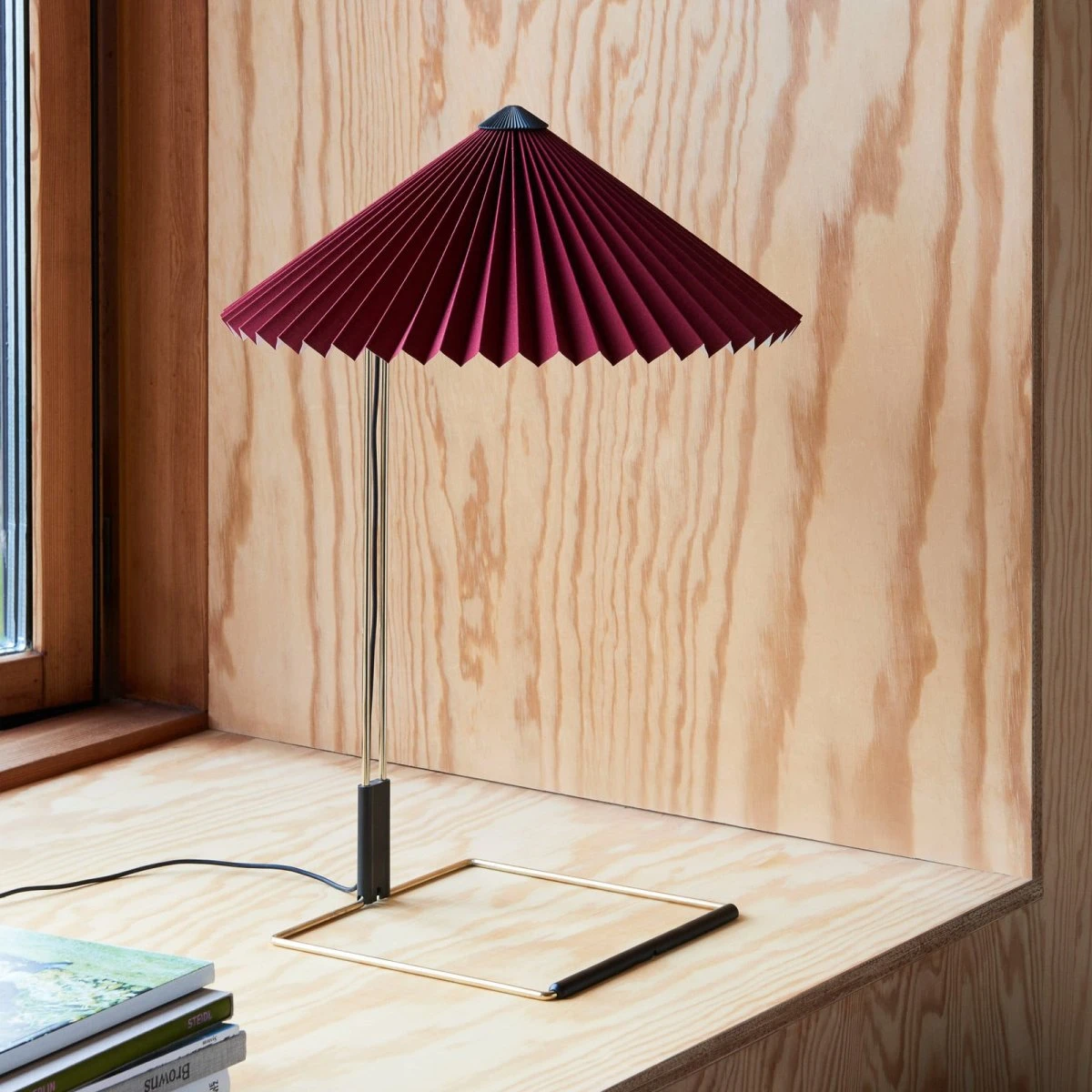 HAY Matin LED-bordlampe, Oxide Red/Messing, 38 cm