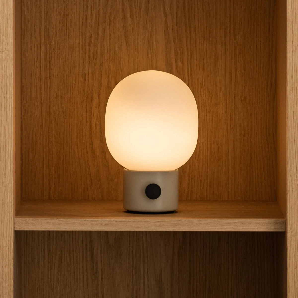 Audo Copenhagen JWDA Bærbar Bordlampe - Alabaster White