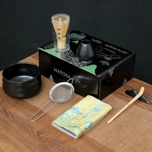 Elegant Sort Matcha Piskesæt - 7 Dele i Keramik & Bambus