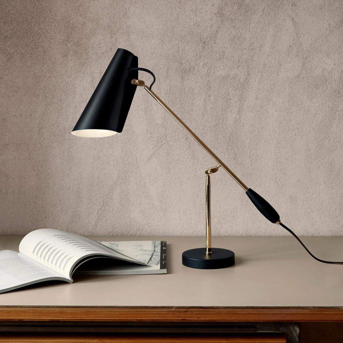 Northern Birdy Bordlampe - Sort/Messing