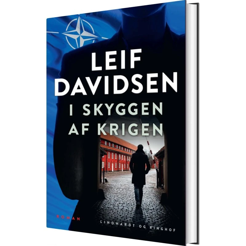 I skyggen af krigen – Leif Davidsen (hardcover)