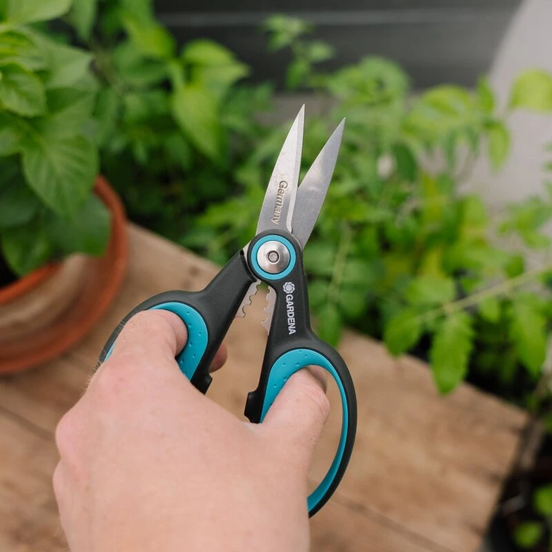 HerbCut Køkkensaks med afløvningsfunktion og ErgoTec-greb