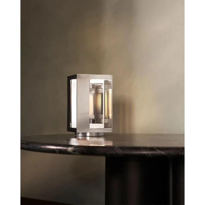 Lyfa Kassablanka 142 bordlampe i aluminium