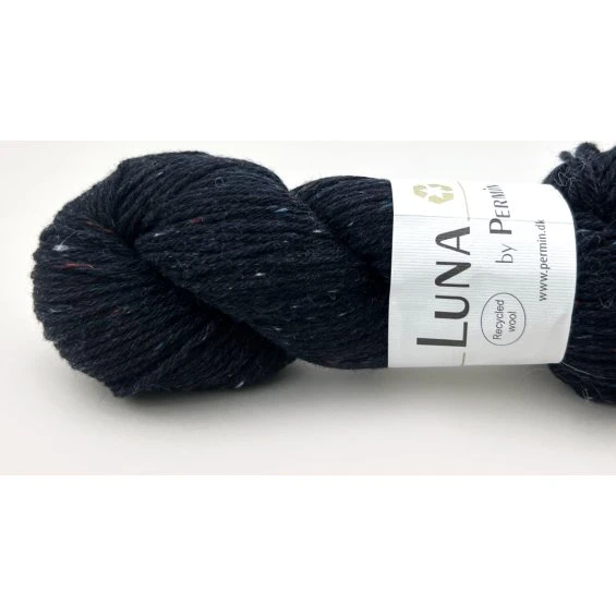 Luna by Permin - Blåsort - 100% Recycled Uld - 36