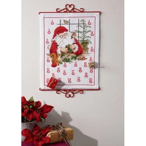 Permin Broderikit Julekalender med Julemand og Egern 32x44cm