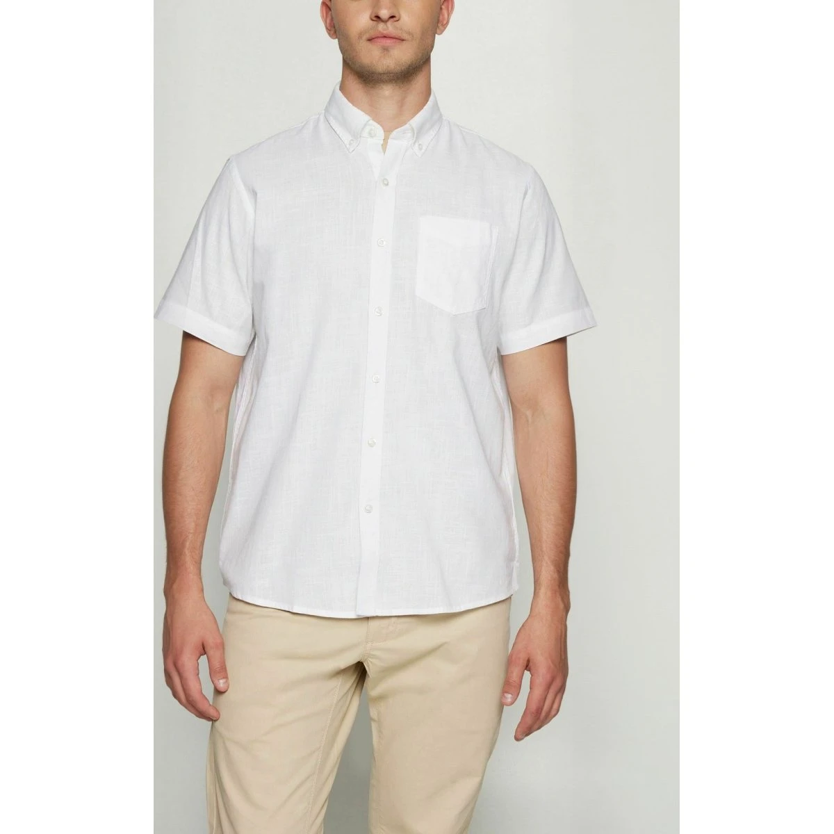 Signal GismoSi hvid skjorte med button-down krave