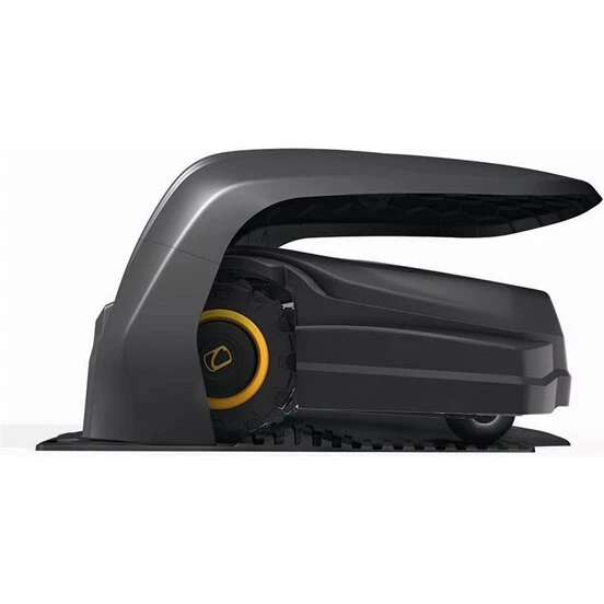 Cub Cadet XR5 Robohome robotgarage
