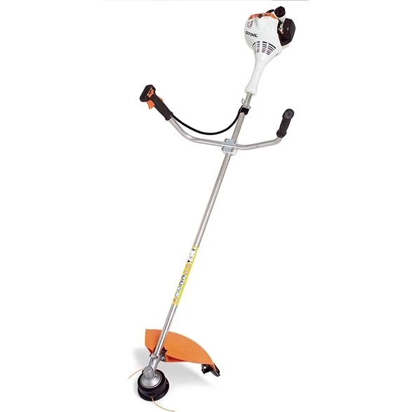 Stihl FS 55 græstrimmer med bæresele og sikkerhedsbriller