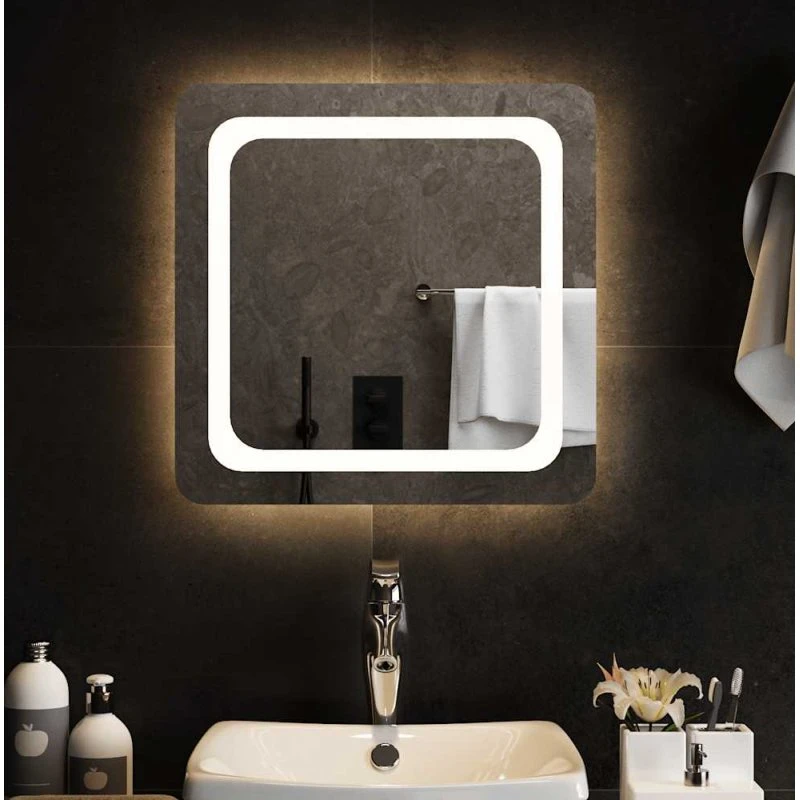 LED badeværelsesspejl 50x50 cm IP65 med USB
