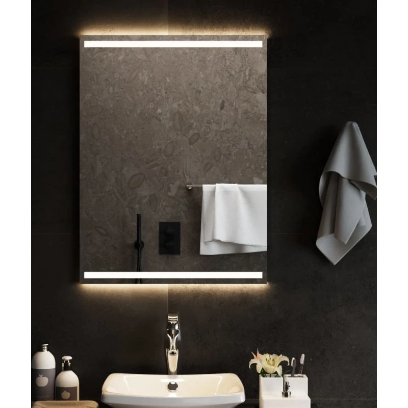 LED-badeværelsesspejl 60x80 cm IP65 med USB