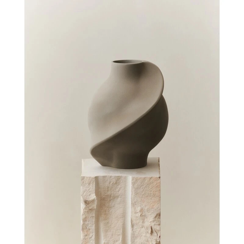 Louise Roe Pirout Vase 02, Sanded Grey