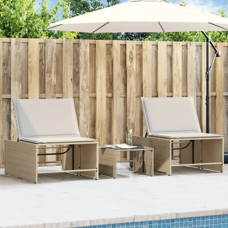 Liggestole 2 stk. med bord - beige polyrattan