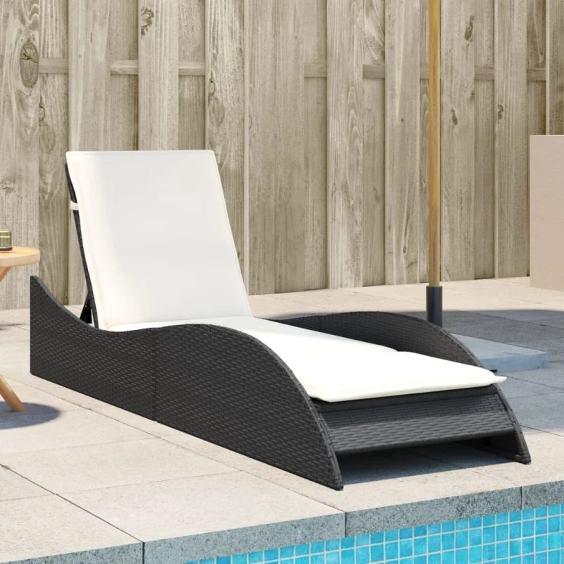 Liggestol i sort polyrattan med hynde 60x205x73 cm